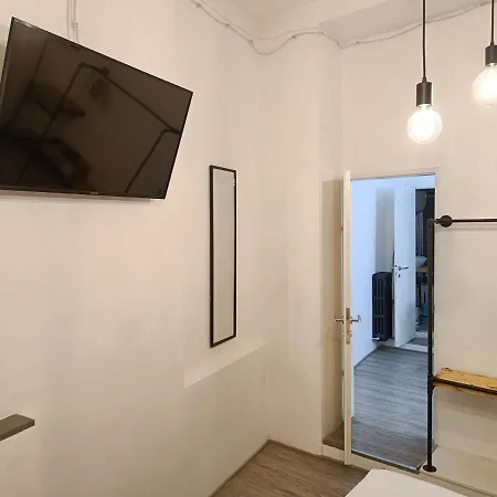 Umbrian Concierge - Factory House La Viola Apartment Perugia